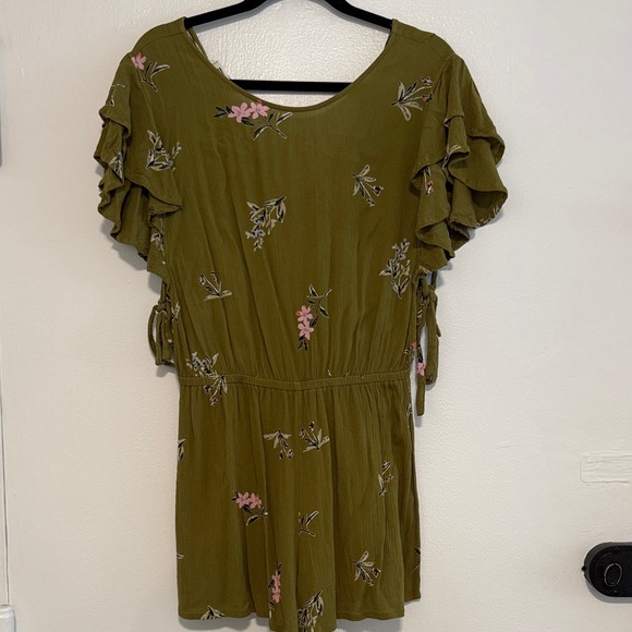 Billabong Olive Floral Romper - Picture 1 of 3